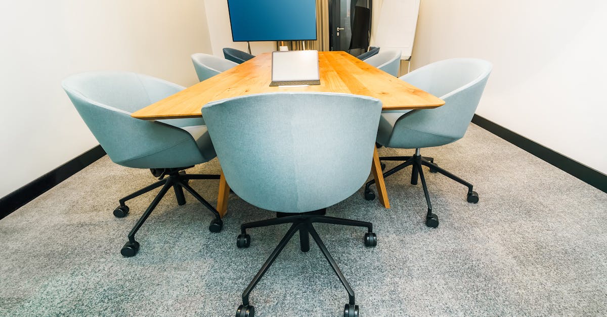 电脑游戏技术支持辅助如何影响游戏的平衡性？