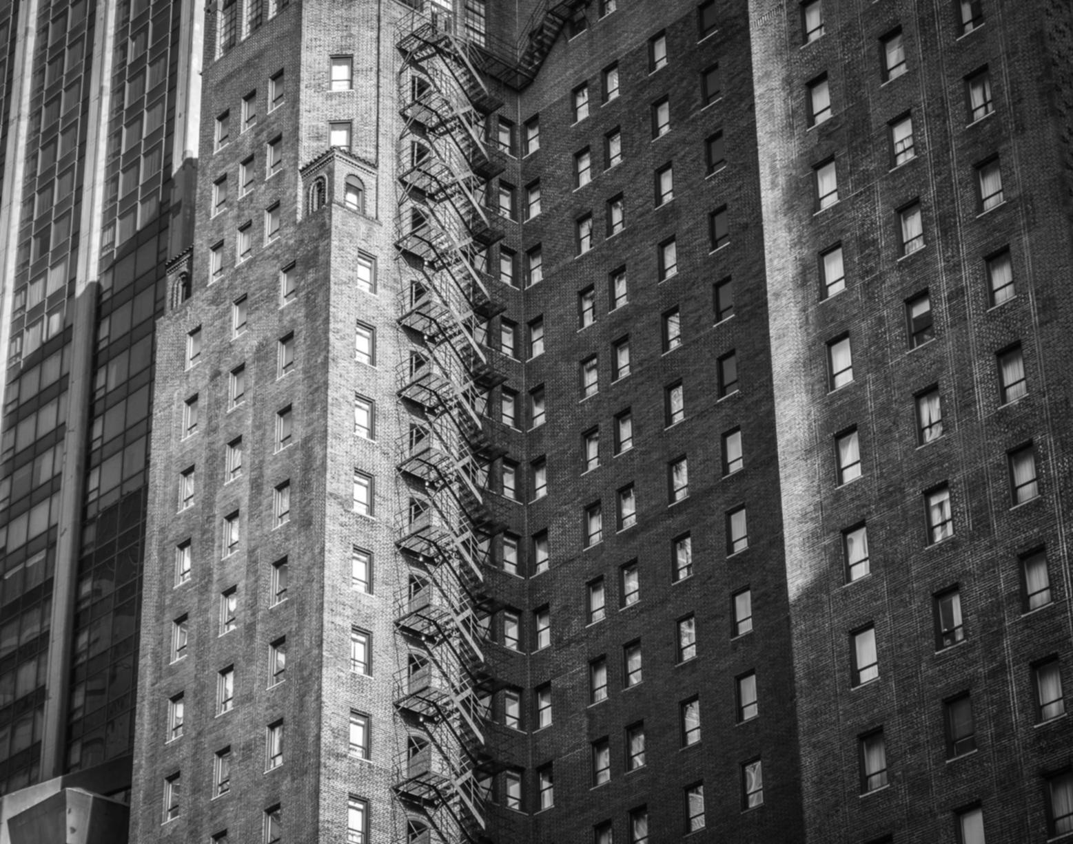 拒敌于门外：网络守护者的DDoS防线