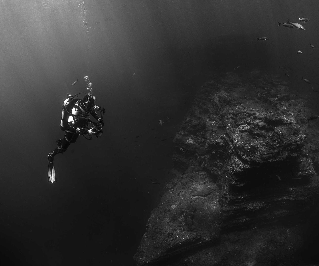 铁盒柔和七星蓝莓笔记本爆珠：铁路代理商注册资本